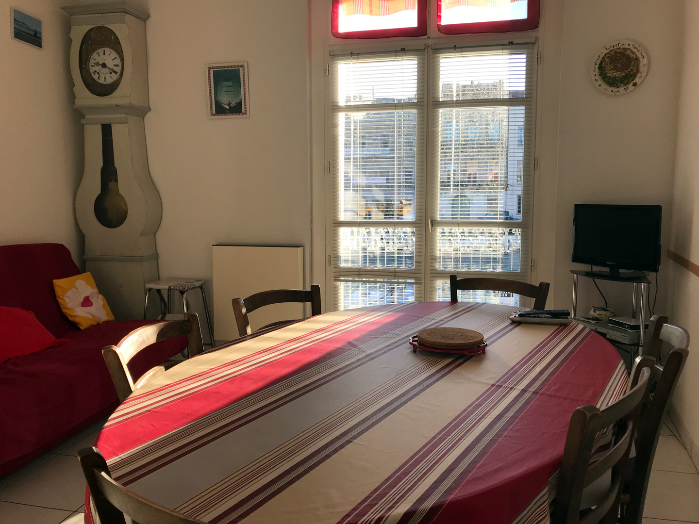 Maison de ville sur canal