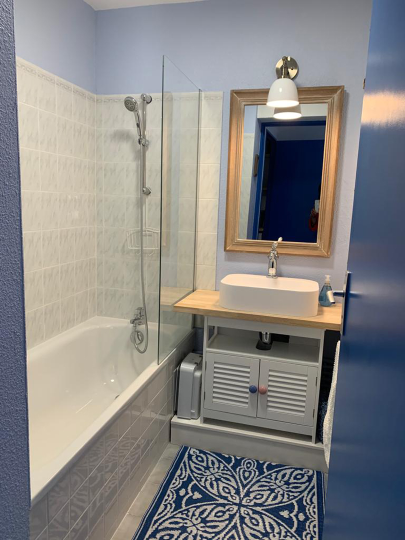 T2 central terrasse vue mer