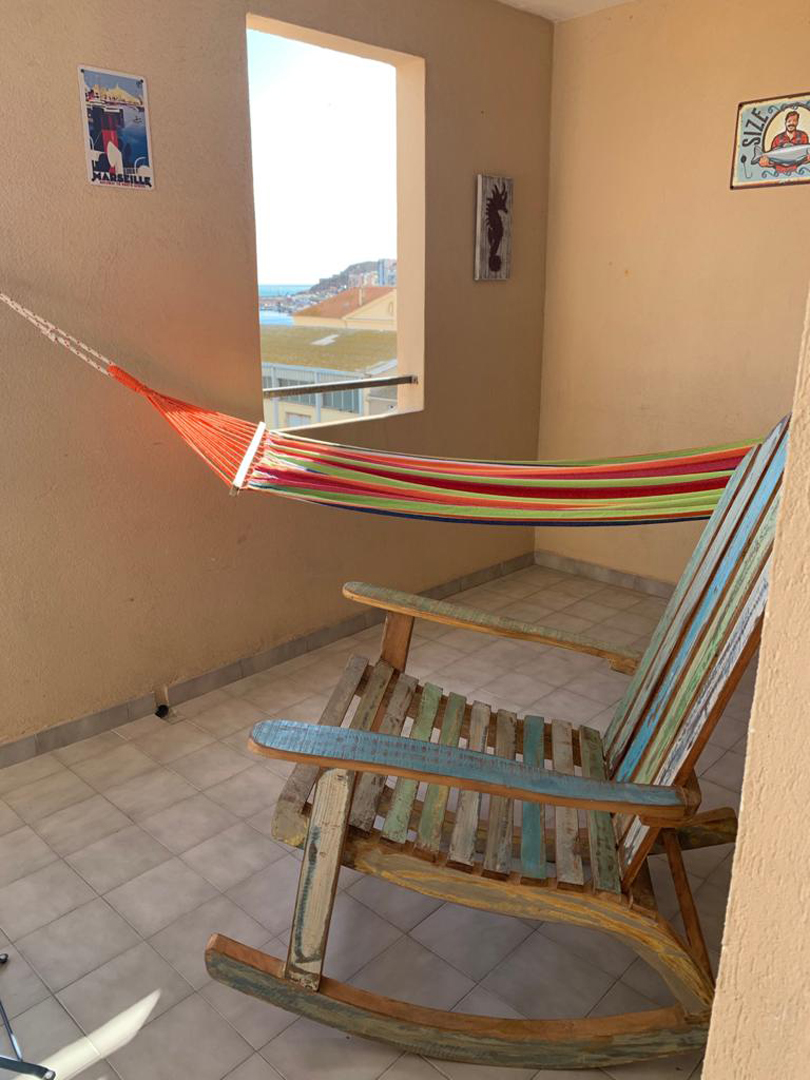 T2 central terrasse vue mer