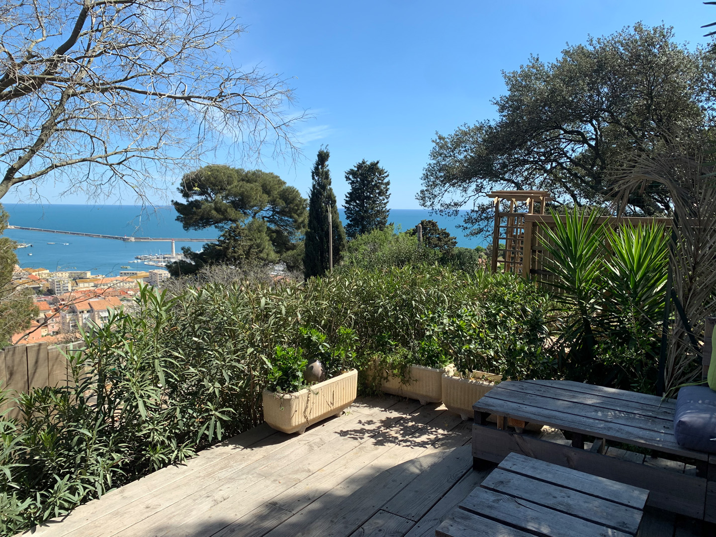 Maison St Clair côté ville « Escondida »