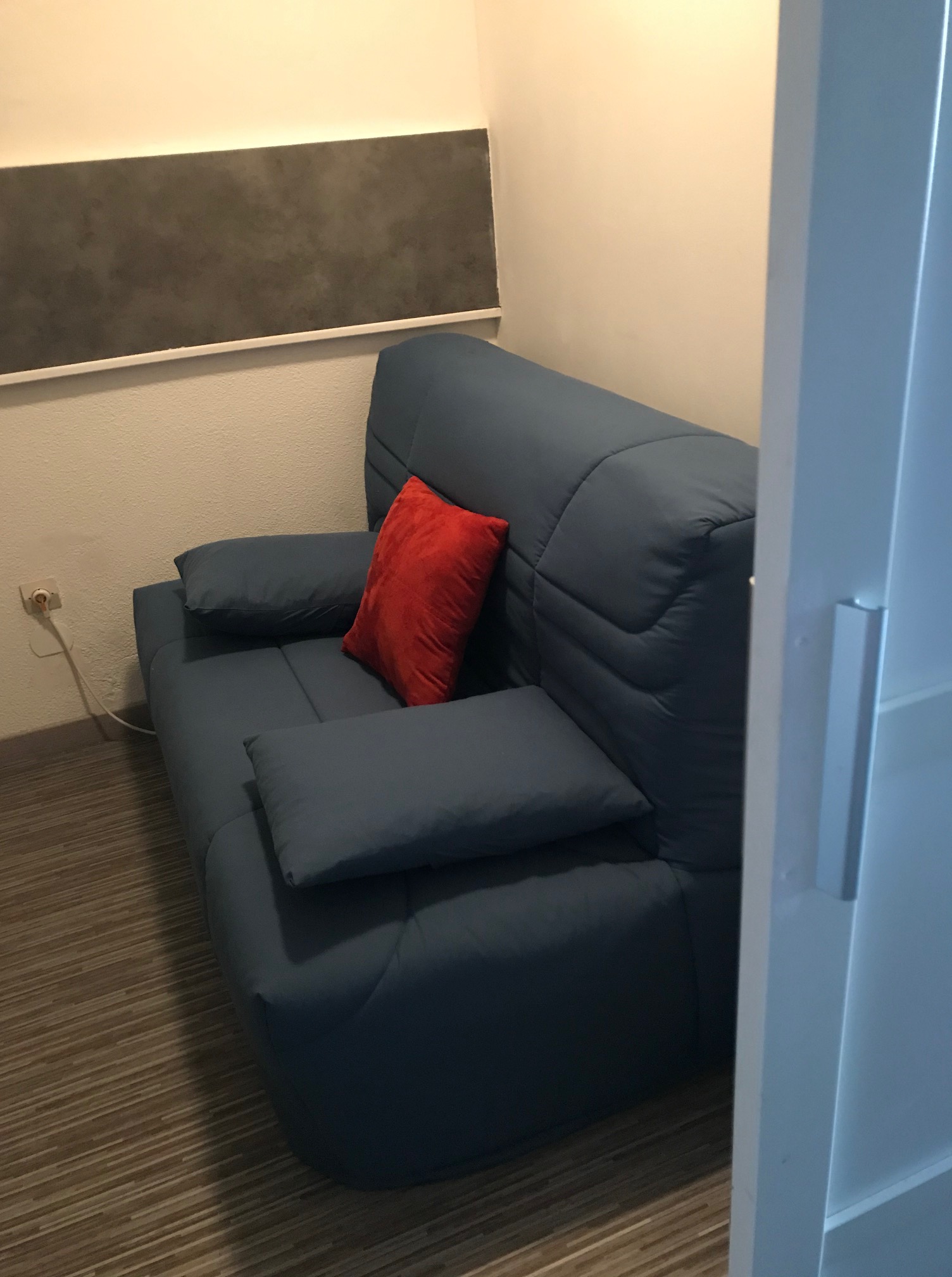 T2 piscine, clim, parking