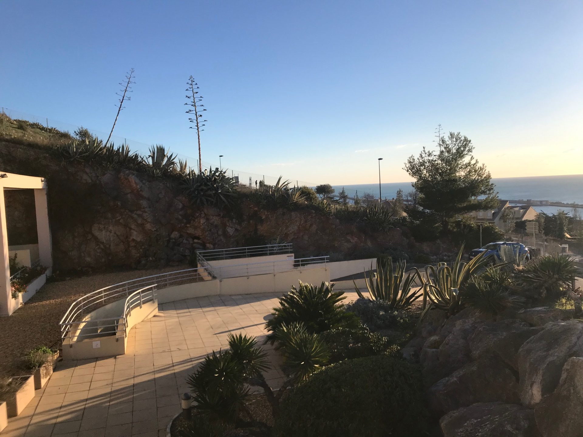 T2 piscine, clim, parking