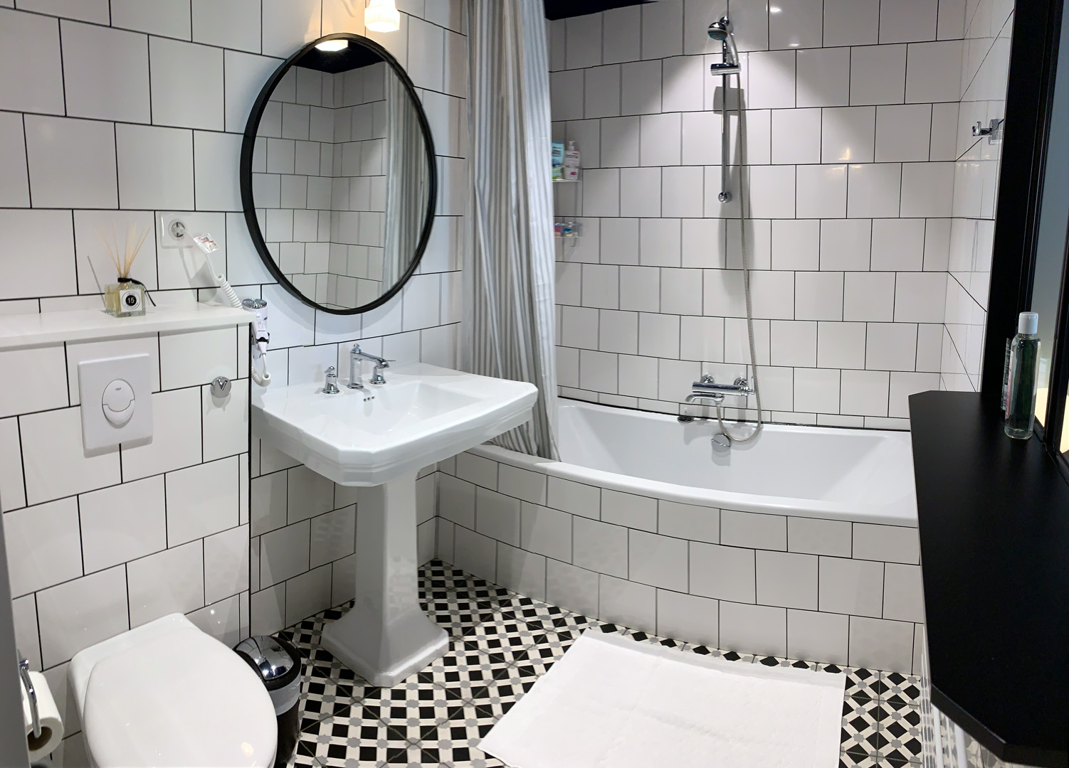 T5 canal royal climatisé 3 suites