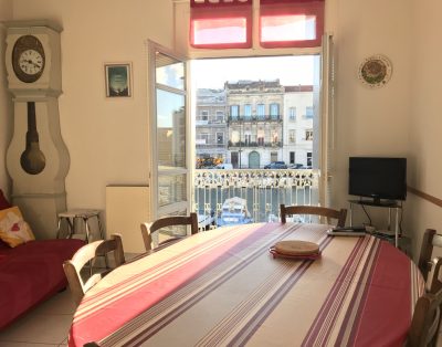 Maison de ville sur canal