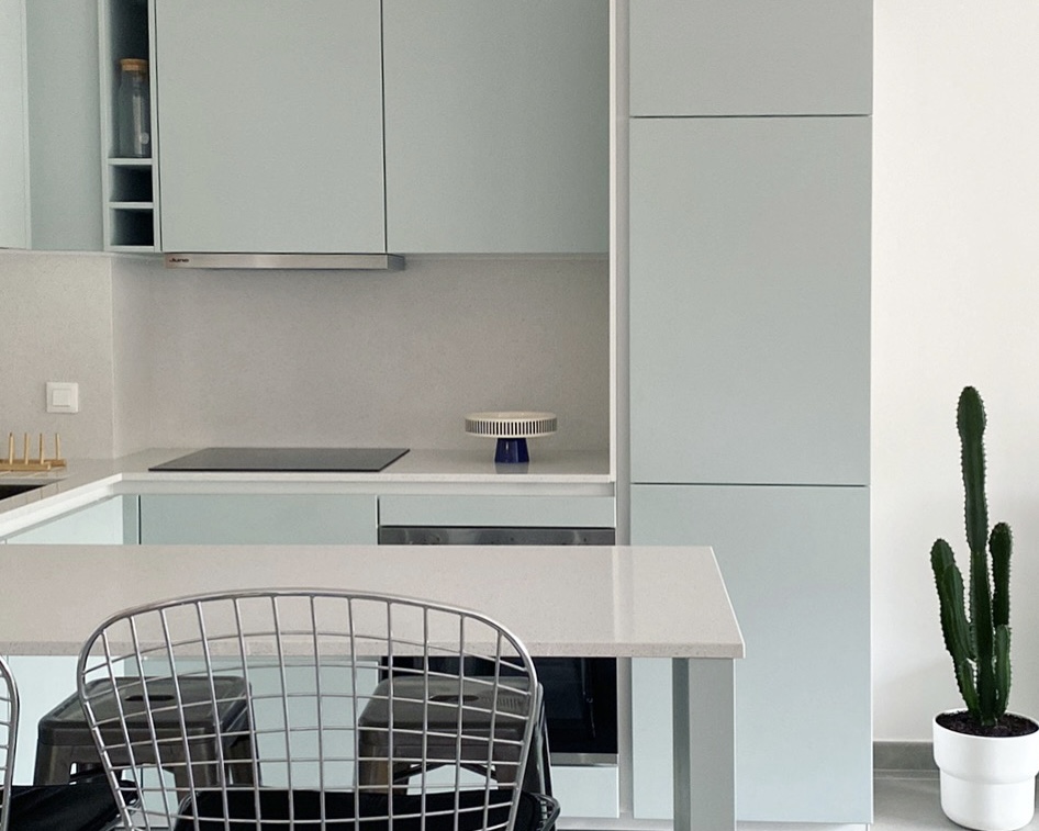 T2 Revest climatisé terrasses vue mer étang ville parking