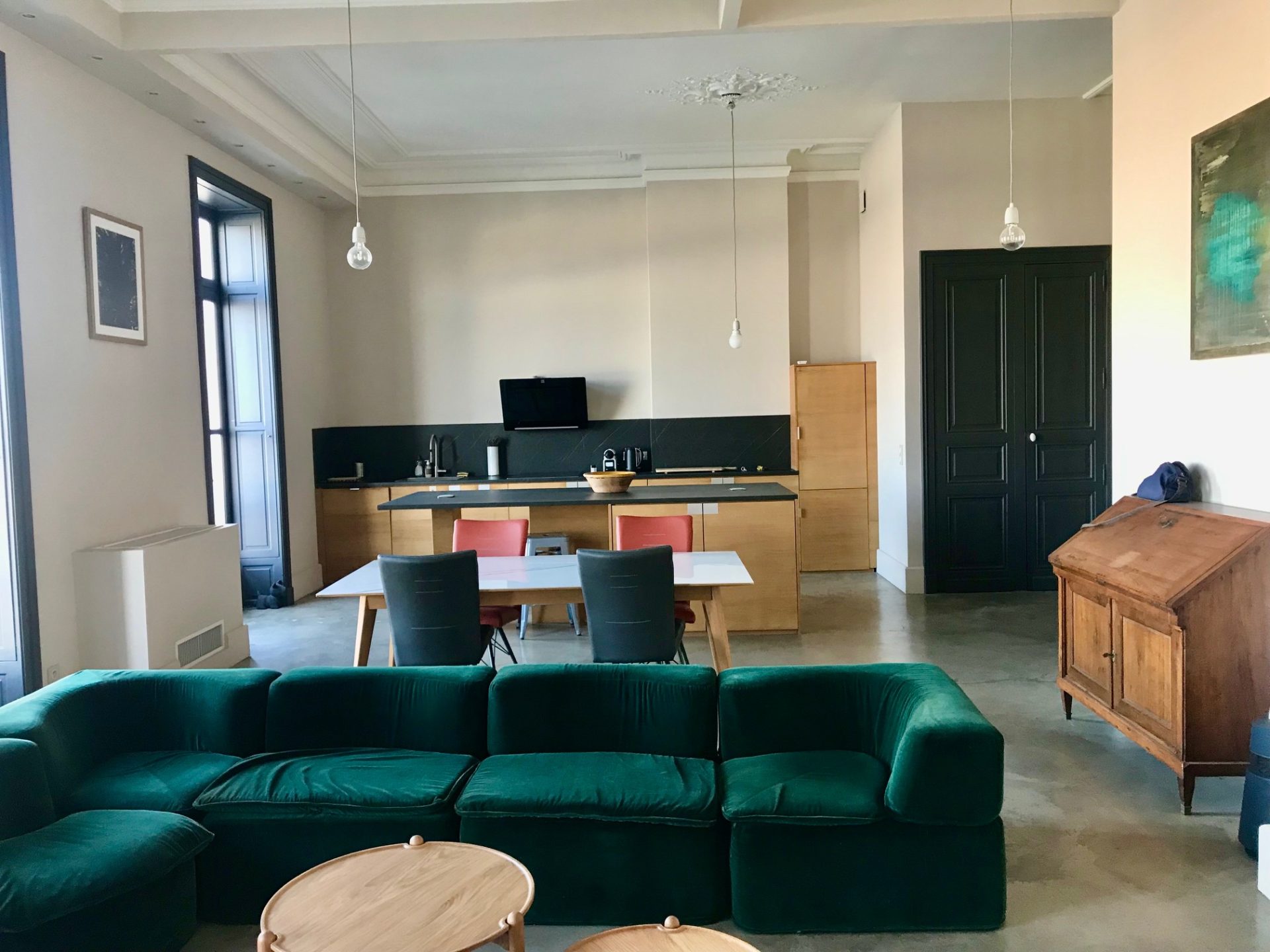 Élégant T2 climatisé vue canal