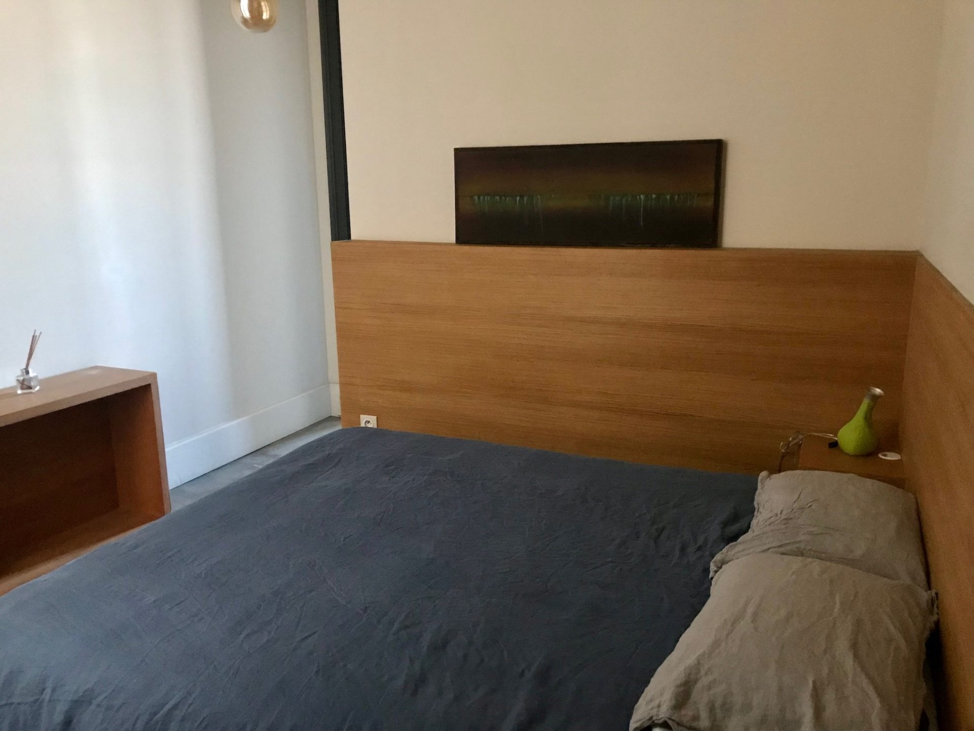 Élégant T2 climatisé vue canal