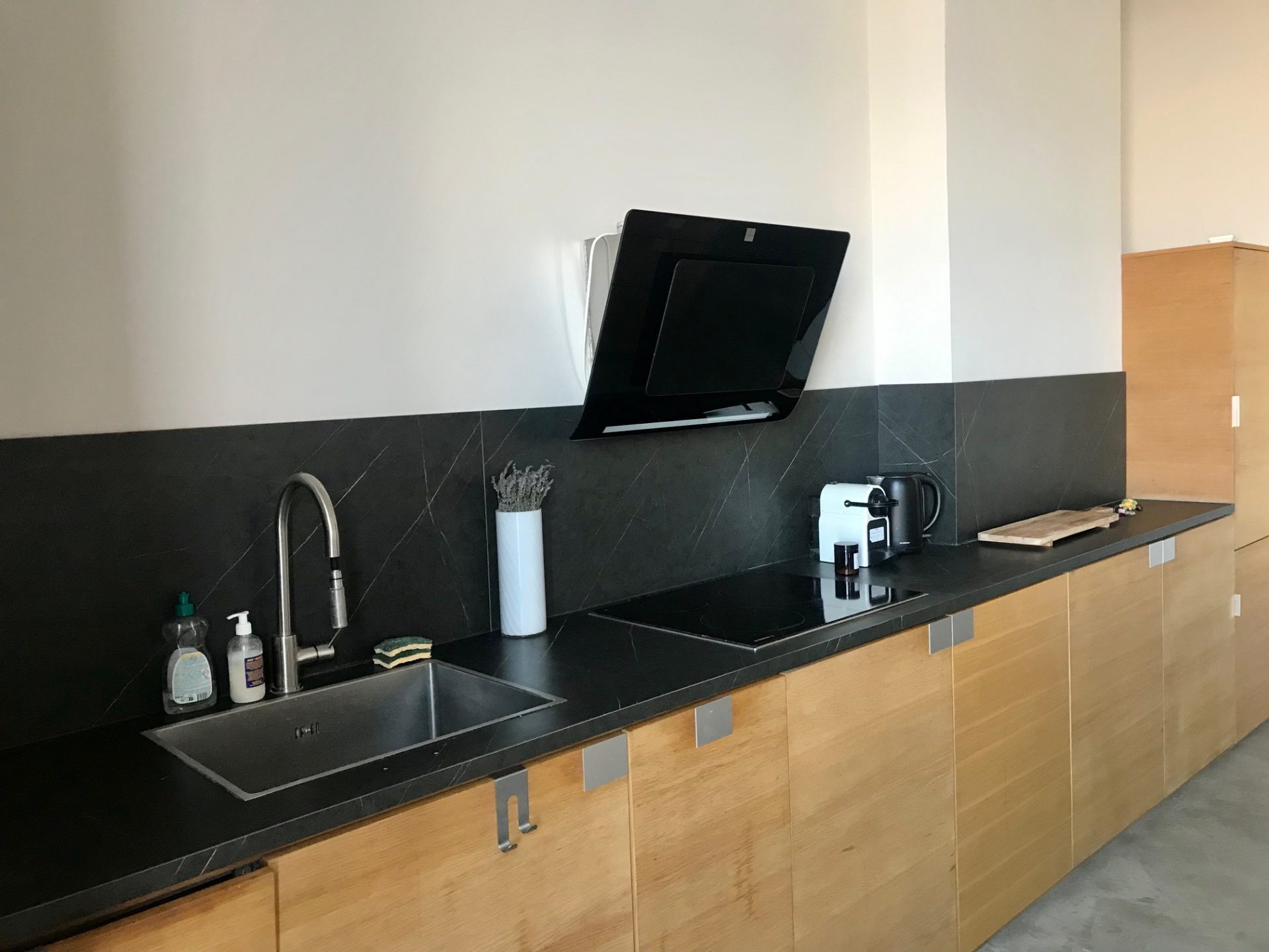 Élégant T2 climatisé vue canal