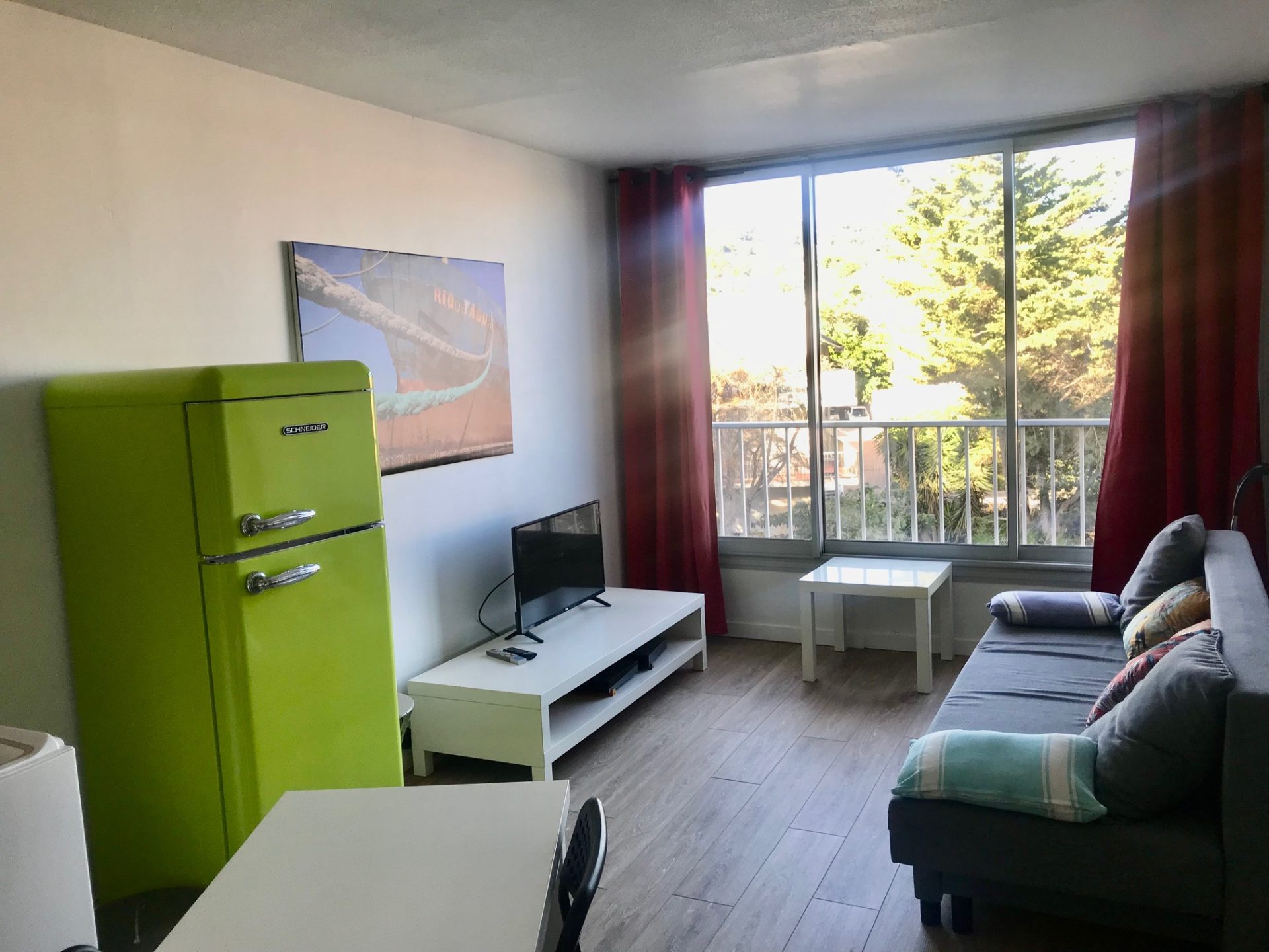 T2 Quilles plage, parking