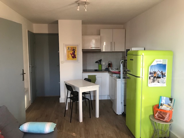 T2 Quilles plage, parking