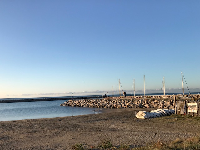 T2 Quilles plage, parking
